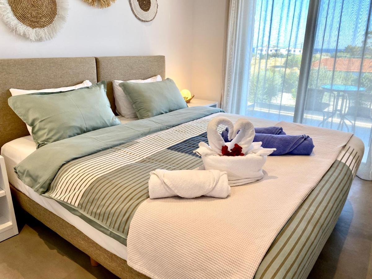 Harmony - 200 M From The Sea * Gennadi