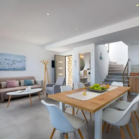 Gennadi Harmony Suites - 200 M From The Sea Exterior photo
